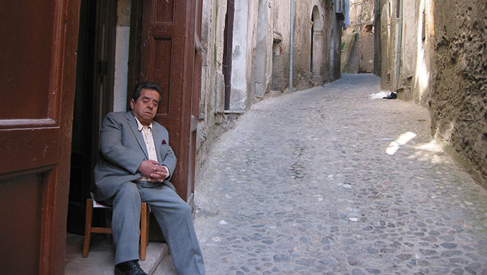 Senza Nostalgia - Idéacom International